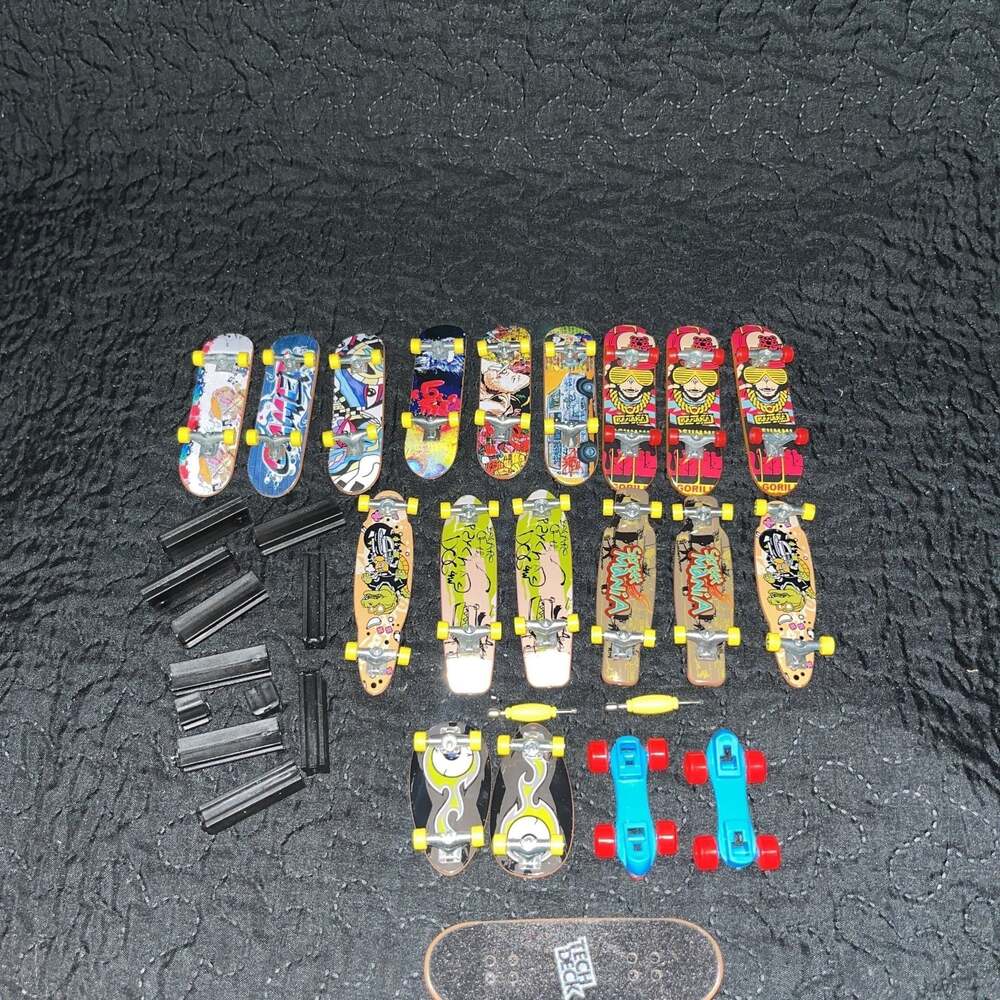 Huge fingerboard Deck Collection - more than 5 Piece Lot with Accessories